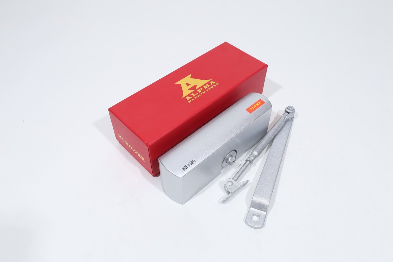 ALPHA Door Closer